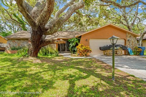 8268 Garrison St, Spring Hill, FL, 34606-5147 | Card Image