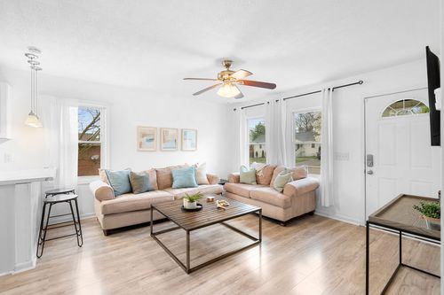 1027 College Ave, Nashville, TN, 37209-1566 | Card Image