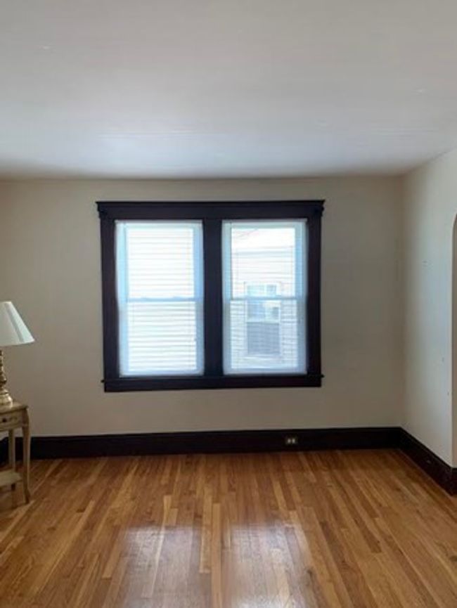 1 - 37 Grant Ave, Condo with 2 bedrooms, 1 bathrooms and 2 parking in Belmont MA | Image 5