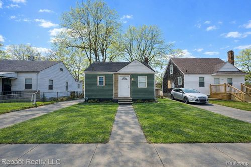 20541 Barlow St, Detroit, MI, 48205-1038 | Card Image