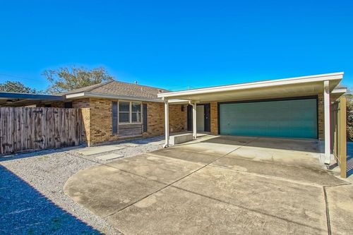 2676 Saturn St, Harvey, LA, 70058-2922 | Card Image