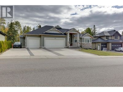 3022 Maurice Dr, House other with 8 bedrooms, 6 bathrooms and null parking in Prince George BC | Image 2