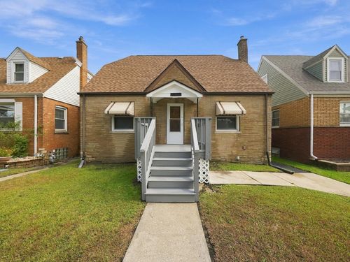 11025 S Avenue O, Chicago, IL, 60617-6938 | Card Image