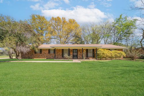 105 Sherwood Dr, Longview, TX, 75605-1937 | Card Image