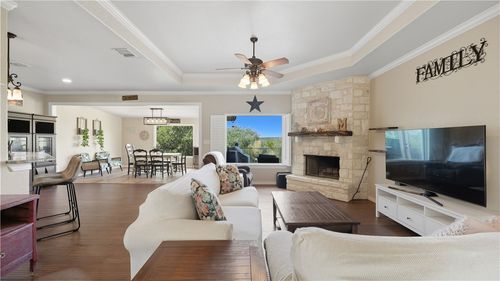 1138 Royal Eagle, Fischer, TX, 78623-2520 | Card Image