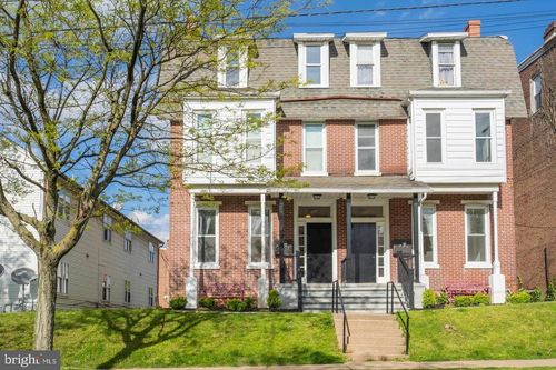1-305 Main St, PHOENIXVILLE, PA, 19460-3756 | Card Image