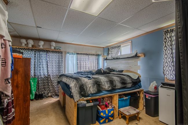 36 Carter St, Home with 8 bedrooms, 3 bathrooms and 3 parking in Killingly CT | Image 16