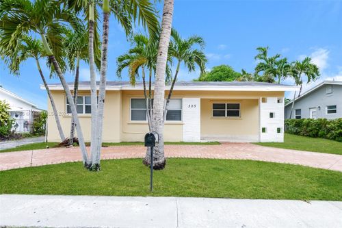 305 Sw 9th Ter, Hallandale Beach, FL, 33009-6120 | Card Image