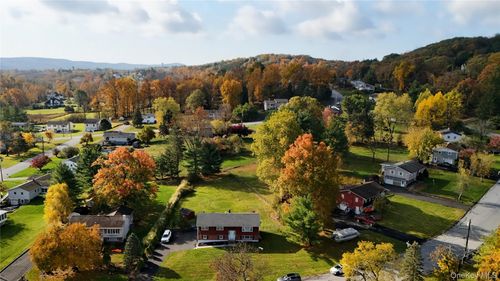 16 Mari Rd, Chester, NY, 10918-1718 | Card Image