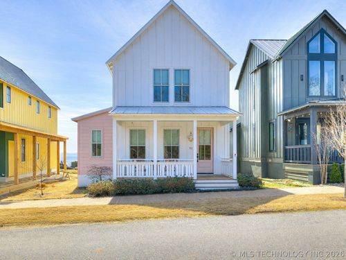 70 Hill St, Carlton Landing, OK, 74432 | Card Image