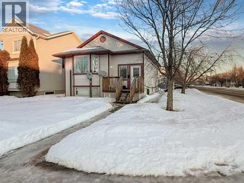 9002 63 Ave, Grande Prairie, AB, T8W2M3 | Card Image