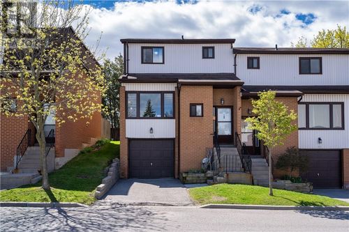 34-765 Oklahoma Dr, Pickering, ON, L1W3C9 | Card Image
