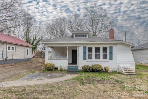319 Martin St, Shelby, NC, 28150-5250 | Card Image