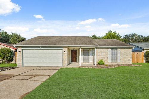 1426 Ashwood Dr, Sugar Land, TX, 77498-2437 | Card Image