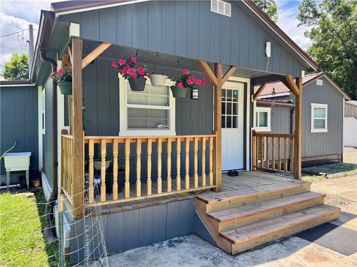 609 S Washington, Weir, KS, 66781-4325 | Card Image