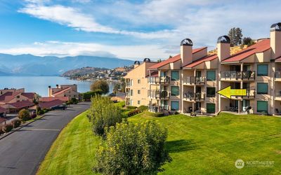 18-7 - 100 Lake Chelan Shores Drive, Condo with 1 bedrooms, 1 bathrooms and 1 parking in Chelan WA | Image 1