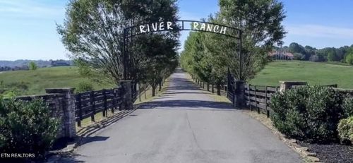 71 River Dr, Blaine, TN, 37709 | Card Image