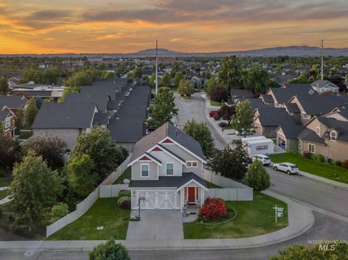 1328 W Cobblefield St, Meridian, ID, 83646-6383 | Card Image