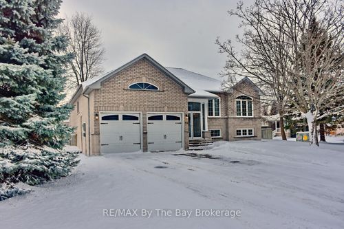 69 Caribou Trail, Wasaga Beach, ON, L9Z1N3 | Card Image