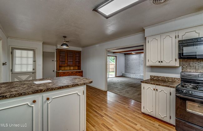 204 Turtle Creek-32 | Image 32