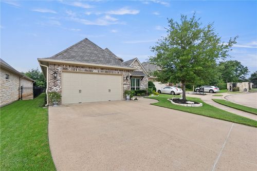 5104 Stonewater Loop, College Station, TX, 77845-6346 | Card Image