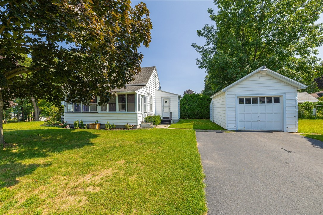 Lake Rd, Webster, NY 14580