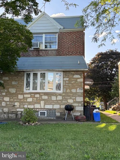7722 Fairfield St, PHILADELPHIA, PA, 19152-3919 | Card Image