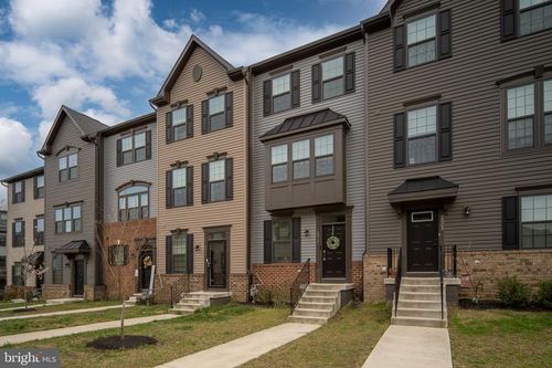 2010 Track Cir, FREDERICKSBURG, VA, 22401-6126 | Card Image