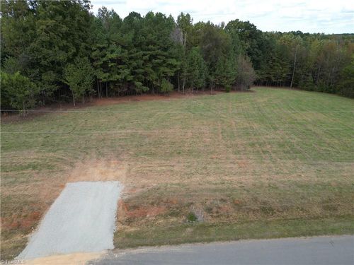 4 Zeb Ferguson Rd, Siler City, NC, 27344-6624 | Card Image