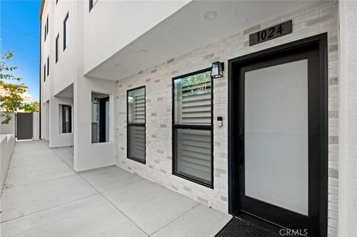 1024 S S Leland St, San Pedro, CA, 90731 | Card Image