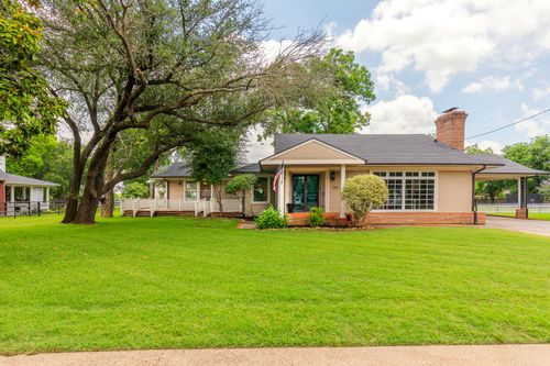 203 E Umphress St, Van Alstyne, TX, 75495-3436 | Card Image