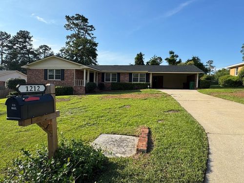 1212 Dellwood Dr, Valdosta, GA, 31602-2332 | Card Image