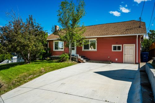 262 Lewis St, Sheridan, WY, 82801-3528 | Card Image