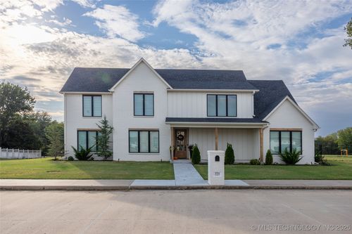 3721 Sheffield Ave, Muskogee, OK, 74403-8663 | Card Image