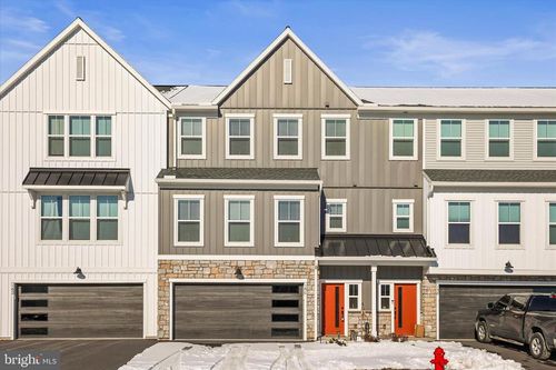 160 Marissa Ct, NEWMANSTOWN, PA, 17073-9084 | Card Image