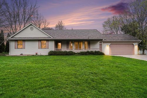 3724 Starchief Street, Kalamazoo, MI, 49048 | Card Image