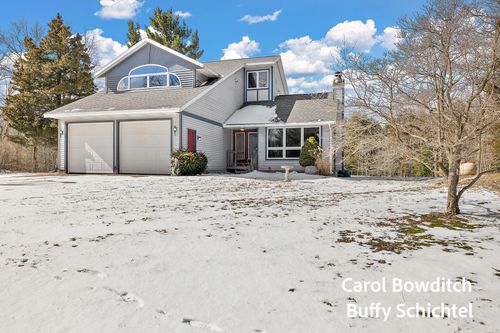 10367 152nd Ave, West Olive, MI, 49460-9522 | Card Image