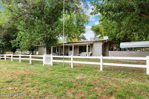 376 E Quarterhorse Ln, Camp Verde, AZ, 86322-6804 | Card Image