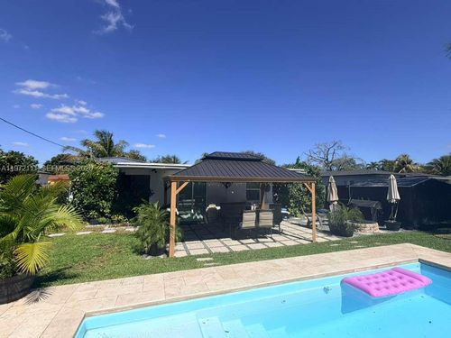 1430 Ne 149th St, North Miami, FL, 33161-2637 | Card Image