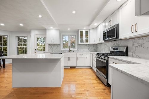 2-772 Main St, Wakefield, MA, 01880-3941 | Card Image