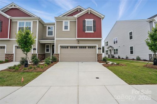 2021 Vinyasa Rd, Charlotte, NC, 28215-8814 | Card Image