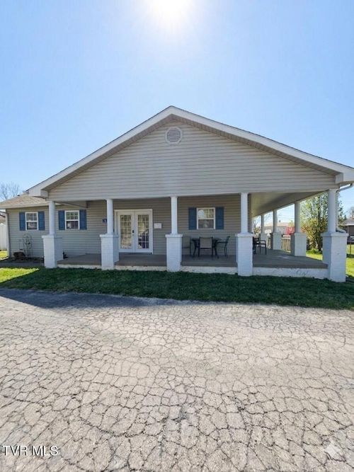 2416 Nathan St, Kingsport, TN, 37664-3319 | Card Image