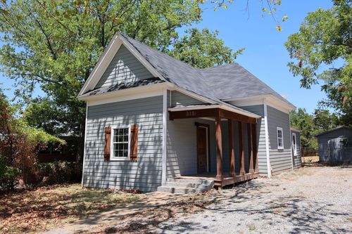 315 E Hull St, Denison, TX, 75021-4921 | Card Image
