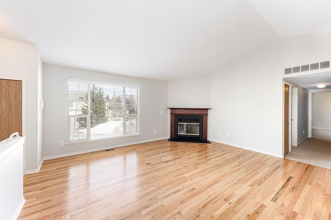 Living Room | Image 8