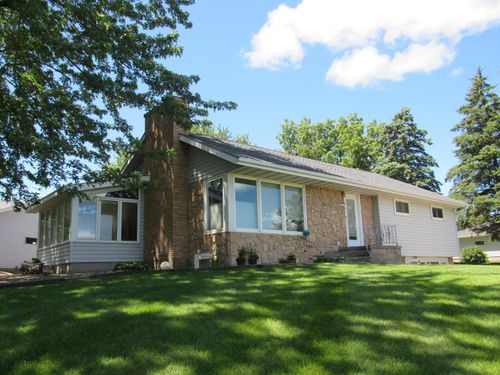 405 7th St Ne, Fulda, MN, 56131-9610 | Card Image