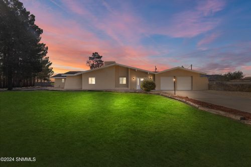 3625 Paradise Ln, Las Cruces, NM, 88007-5654 | Card Image