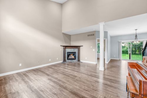 13897 Grandeur Ave, Shelby Twp, MI, 48315-2763 | Card Image