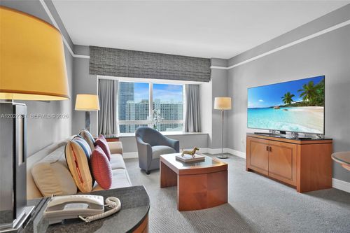 3210-1435 Brickell Ave, Miami, FL, 33131-3407 | Card Image