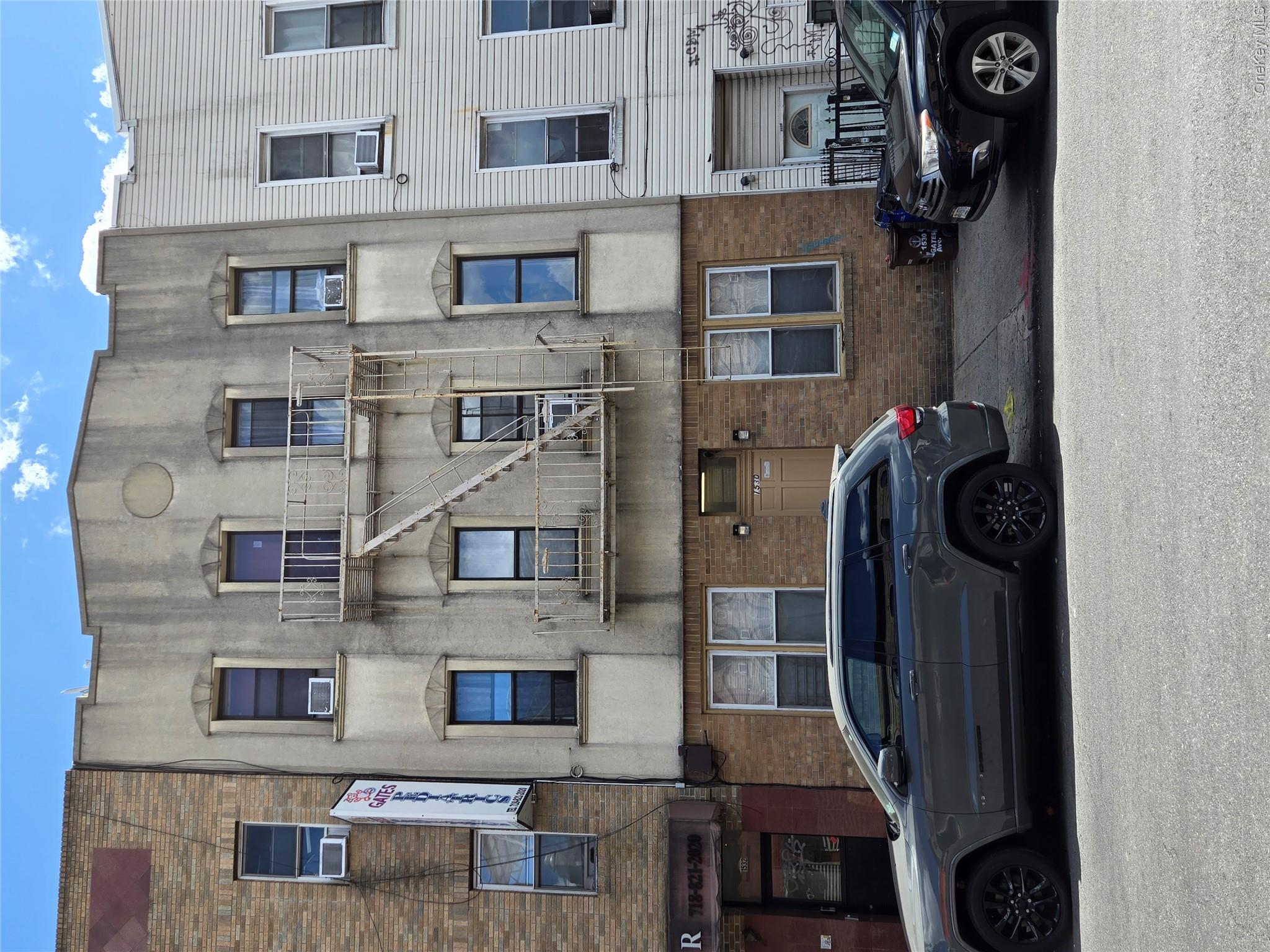 Commercial Sale in New York