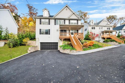 46 Columbus Ave, Valhalla, NY, 10595-1728 | Card Image